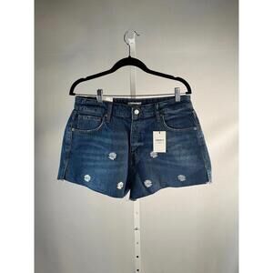 Forever 21 Daisy Embroidered Denim Shorts – Size 31 – NWT
